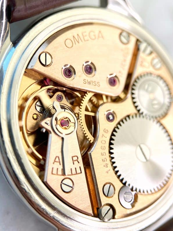 Omega Vintage Spider Lugs Handwinding ref 2605 Serviciert